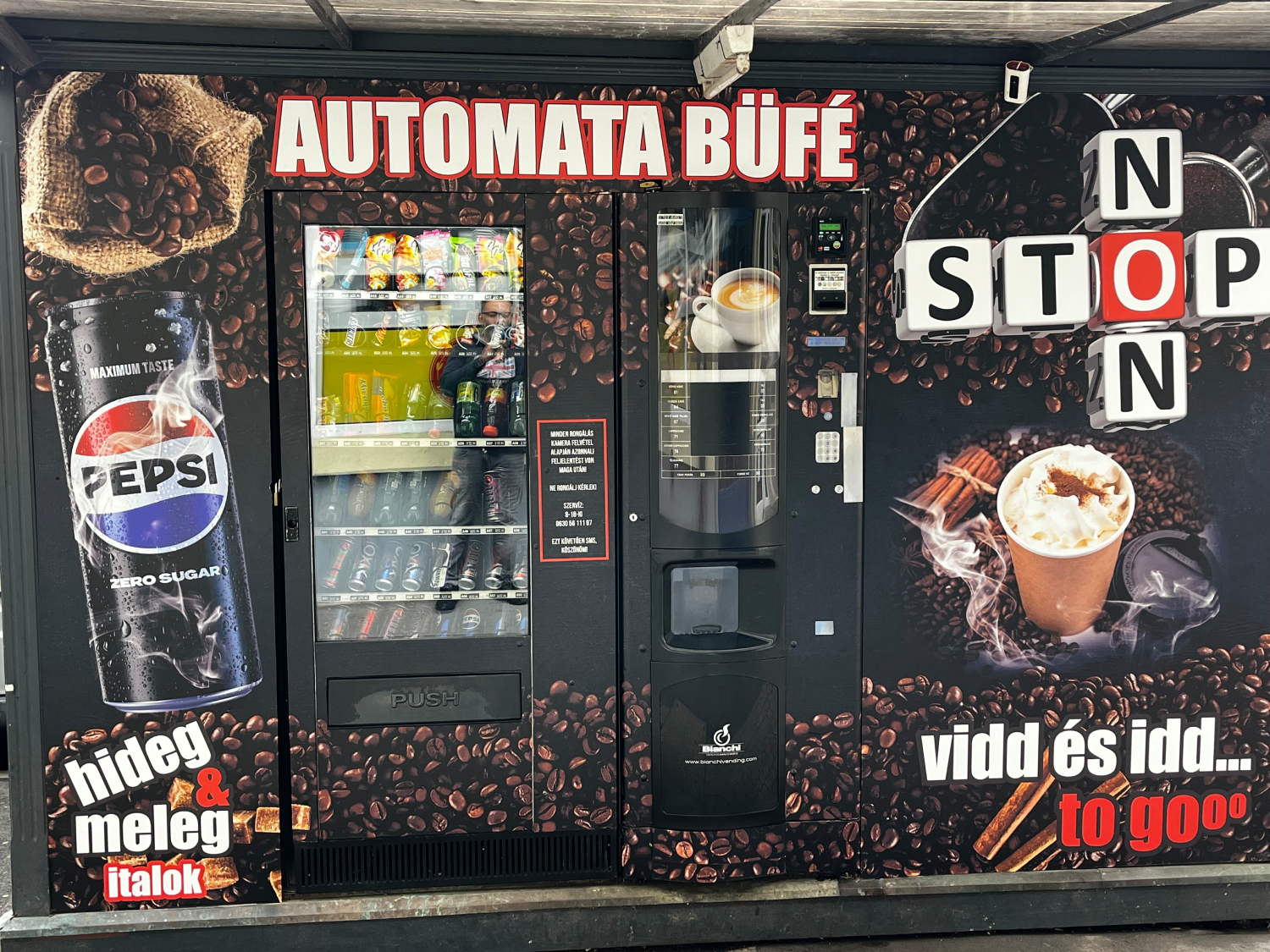 Professzionális kávéautomata és snack automata